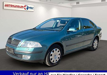 Skoda Octavia Lim. 1.6 Auto. AAC PDC Xenon Navi 1.Hand