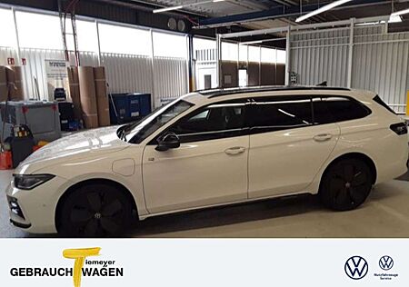 VW Passat Variant Volkswagen eHybrid R-LINE LM19 PANO AHK KAME