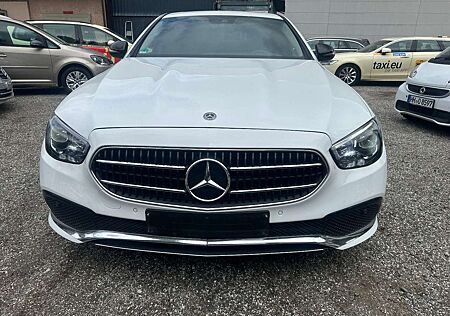 Mercedes-Benz E 220 d Limousine, Widescreen, LED, Schiebedach