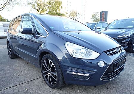 Ford S-Max Titanium+PDC+KAMERA+7SITZE+BC+MFL+AU