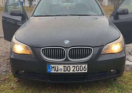 BMW 523i 523