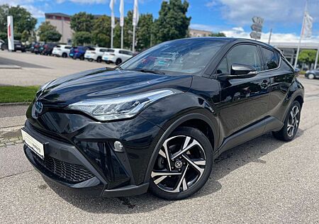 Toyota C-HR HYBRID TEAM D | KAMERA