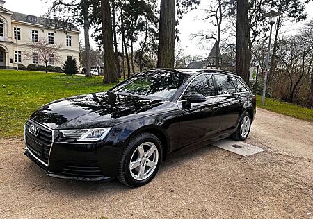 Audi A4 35tdi S-tronic automatik Navi Klimaaut Panorama