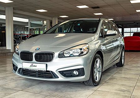 BMW 218 Advantage