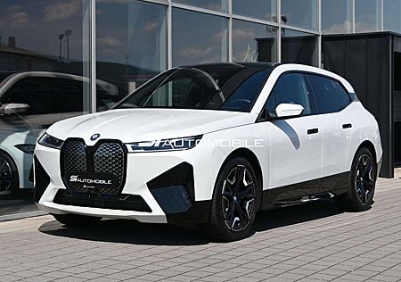 BMW iX 50 xDrive *AHK*AMIDO*LUFTFEDERUNG*PARKING PROF*