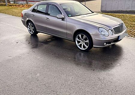 Mercedes-Benz E 220 CDI Classic