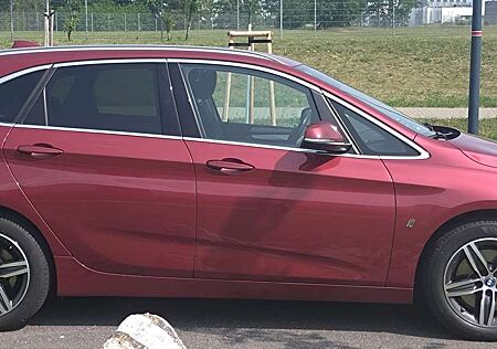 BMW 225xe 225 2er Active Tourer Plug-In-Hybrid iPerformanc