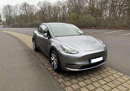Tesla Model Y Long Range Dual Motor AWD