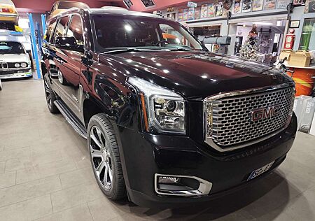 GMC Yukon Denali