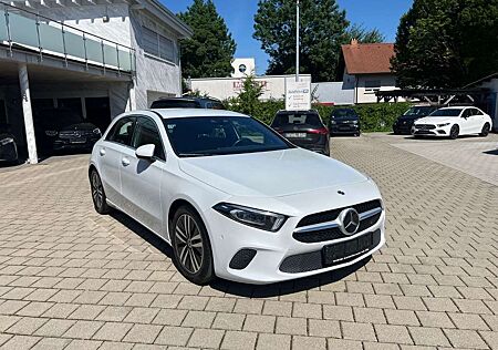 Mercedes-Benz A 200 *MBUX*Multibeam*Distr.*360°Ambiente*