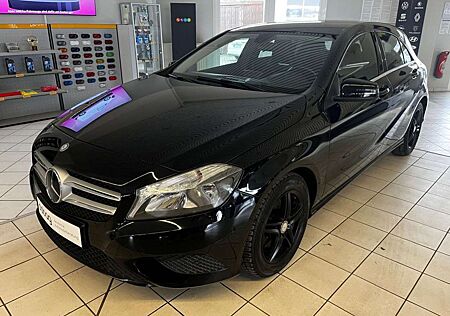 Mercedes-Benz A 180 (BlueEFFICIENCY) Urban