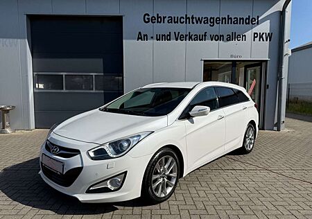 Hyundai i40 cw FIFA World Cup Edition*SHZ*LHZ*PDC*TEMPOM