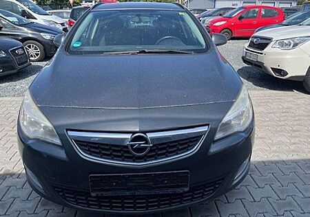 Opel Astra J Sports Tourer Design Edition