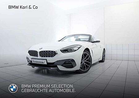 BMW Z4 sDrive20iA Sport Line LC Prof HiFi M-Sportsitze