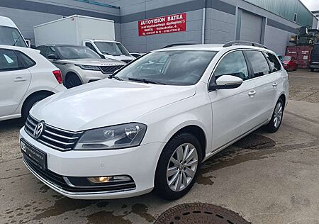 VW Passat Variant Volkswagen 2.0 TDI BMT Comfortline,ALU,AHK,PDC