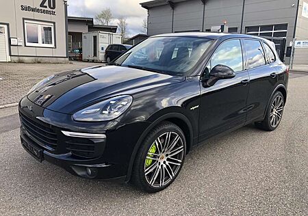 Porsche Cayenne S E-Hybrid