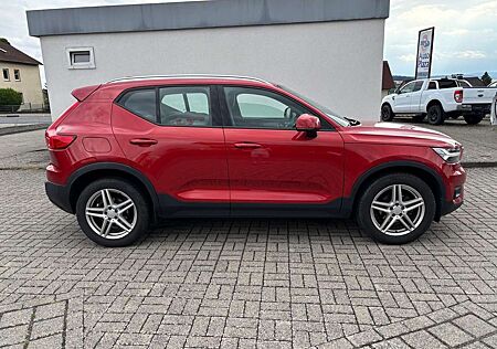 Volvo XC 40 XC40 Momentum Pro 2WD LED Navi 4xSH