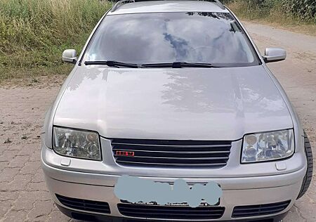 Volkswagen Bora Bora Variant 2.3 V5 Highline