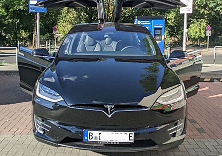 Tesla Model X Nur 28000KM / Maximale Reichweite / FSD
