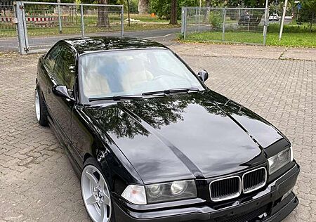 BMW 320i 320