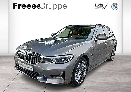 BMW 330 e Touring Luxury Line Head-Up DAB WLAN RFK