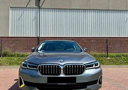 BMW 530 e Luxury | Integral HUD Keyless HK 360° Laser