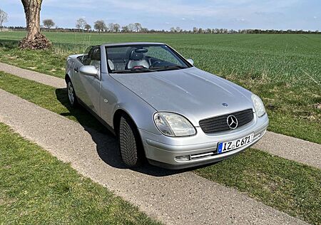 Mercedes-Benz SLK 200