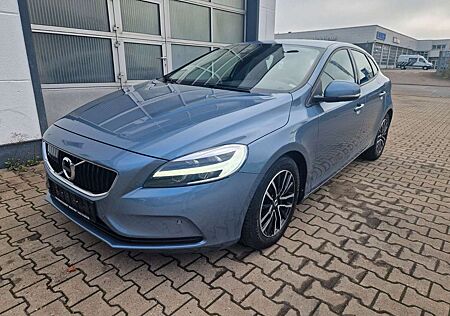 Volvo V40 2,0 Momentum Navi/LED/SHZ/Leder/Garantie/1Hd