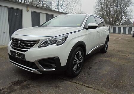 Peugeot 5008 BlueHDi 130 Active