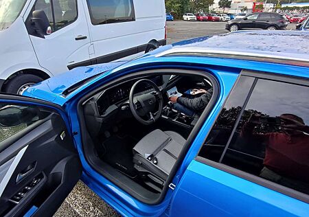 Opel Astra Sports Tourer 1.2 Turbo Elegance