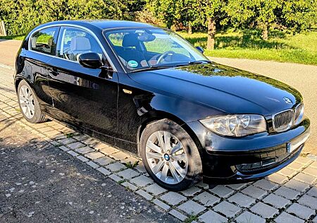 BMW 118D 118 , Bremsen neu , 8fach bereift