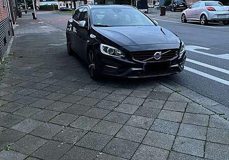 Volvo V60 D4 Geartronic RDesign