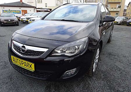 Opel Astra J SportsTourer*Klimaaut.,Lenkradhzg.,Nr.40