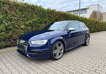 Audi S3 2.0 TFSI quattro S-tronic/Pano/Leder/Navi/B&O/Voll