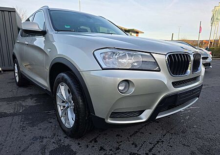 BMW X3 xDrive 20 i (8xbereift)