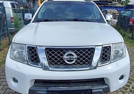 Nissan Navara Autm. LB LE