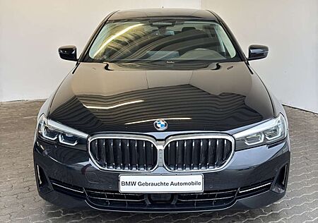 BMW 530 dA Lim. LiveCock.ParkAss.H/K.SHZ.DuLa.DAB.RDA