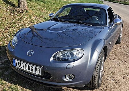 Mazda MX-5 2.0 MZR Roadster Coupe Niseko