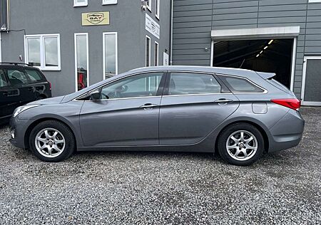 Hyundai i40 cw Style*1.HD*TüvNeu*AHK*Klima*SHZ