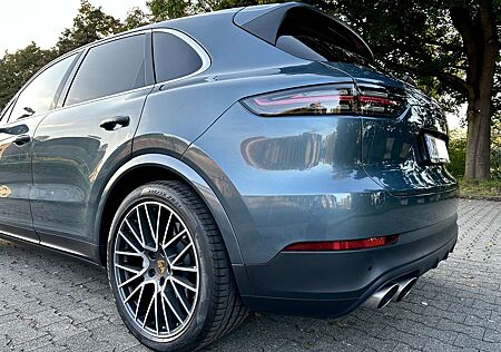 Porsche Cayenne S 21" BOSE neue Inspektion inkl Approved