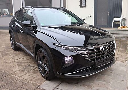 Hyundai Tucson Advantage 2WD+NAVI+LED+R.KAMERA!!!