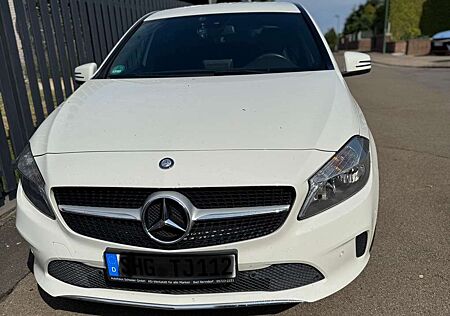 Mercedes-Benz A 180 BlueEfficiency (176.042)