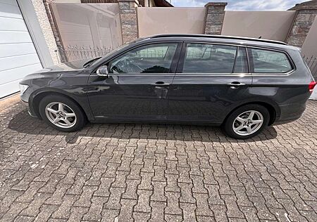 VW Passat Variant Volkswagen 1.4 TSI (BlueMotion Technology) Com