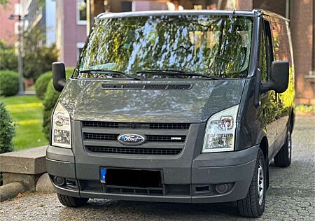 Ford Transit Bus 2.2d T300 ( 9 Sitzer )