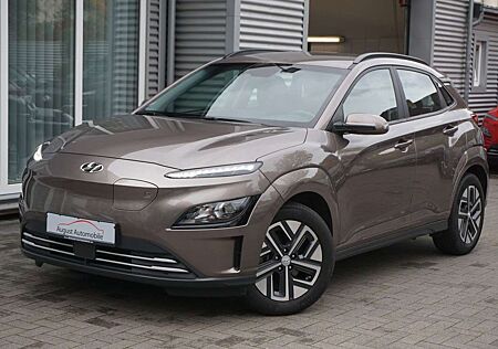 Hyundai Kona Select ACC LKA Carplay Kamer SHZ+LenkHz PDC