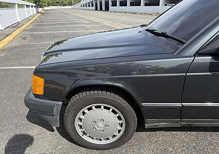 Mercedes-Benz 190 D 2.5