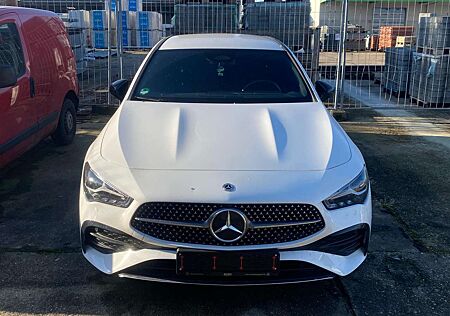 Mercedes-Benz CLA 200 Shooting Brake 7G-DCT Edition AMG Line