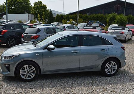 Kia Cee'd Ceed / T-GDI Vision