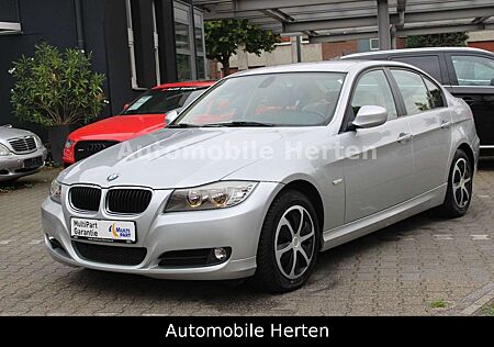 BMW 318 i LIMO*FACELIFT*LEDER*MFL+TEMPOMAT!