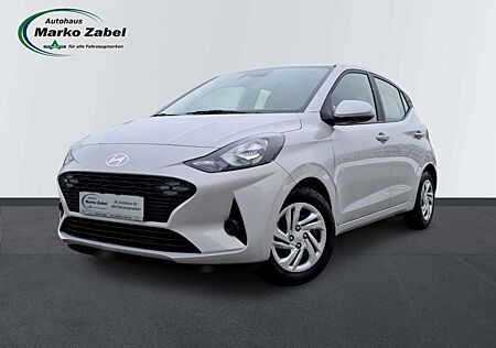 Hyundai i10 1.0 Automatik 5-Sitze Navi PDC Kamera App Connect